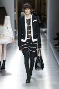 Look 60